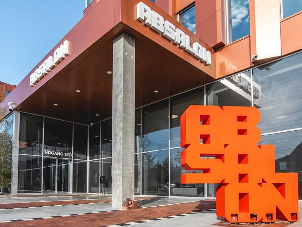 Professionshøjskolen Absalon er regional partner på Sjælland i det aktuelle kompetenceudviklingsprojekt.